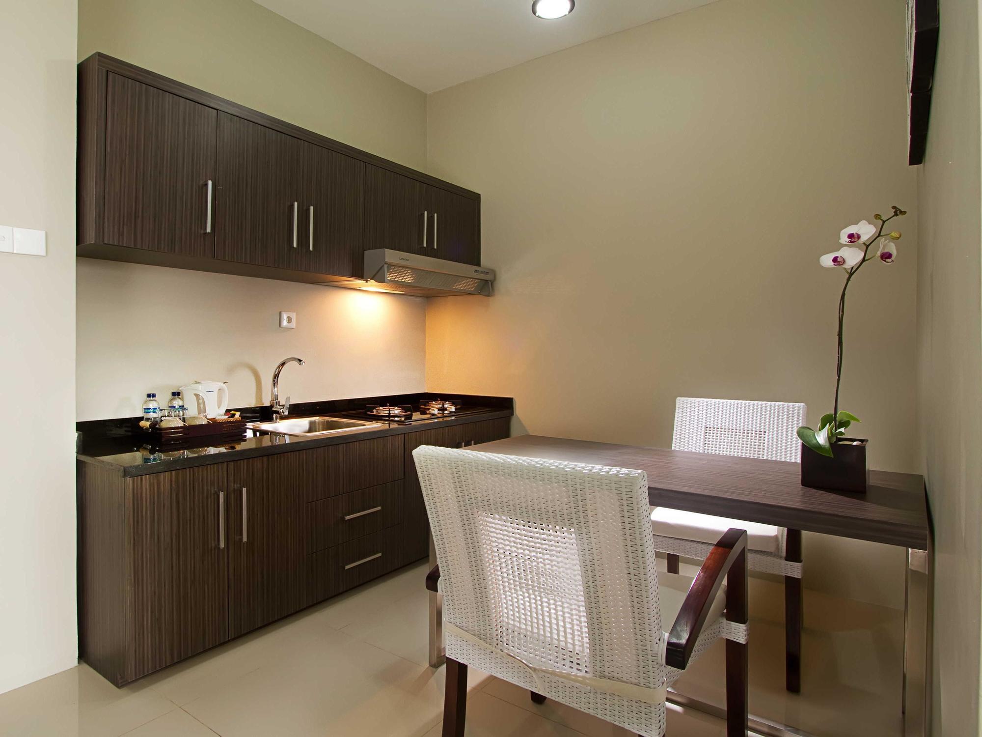 Parkside Denbukit Residence & Suite Jimbaran Exterior foto